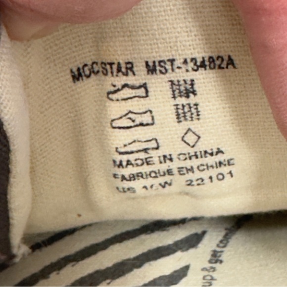 Taos Mac Star Sneakers - Picture 6 of 9